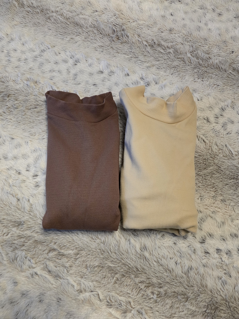 NWOT Set Of 2 Ribbed Mock Neck Crop Top - Beige and Brown L/XL